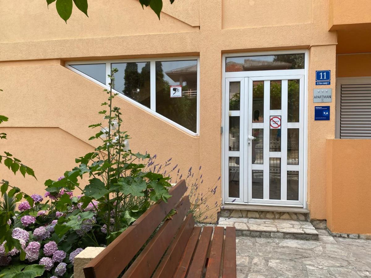 Apartments Villa Viktoria Tivat Extérieur photo