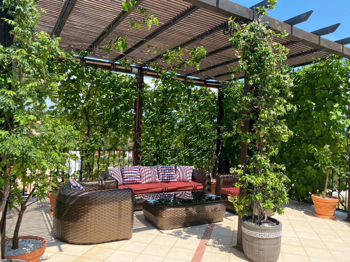 Apartments Villa Viktoria Tivat Extérieur photo