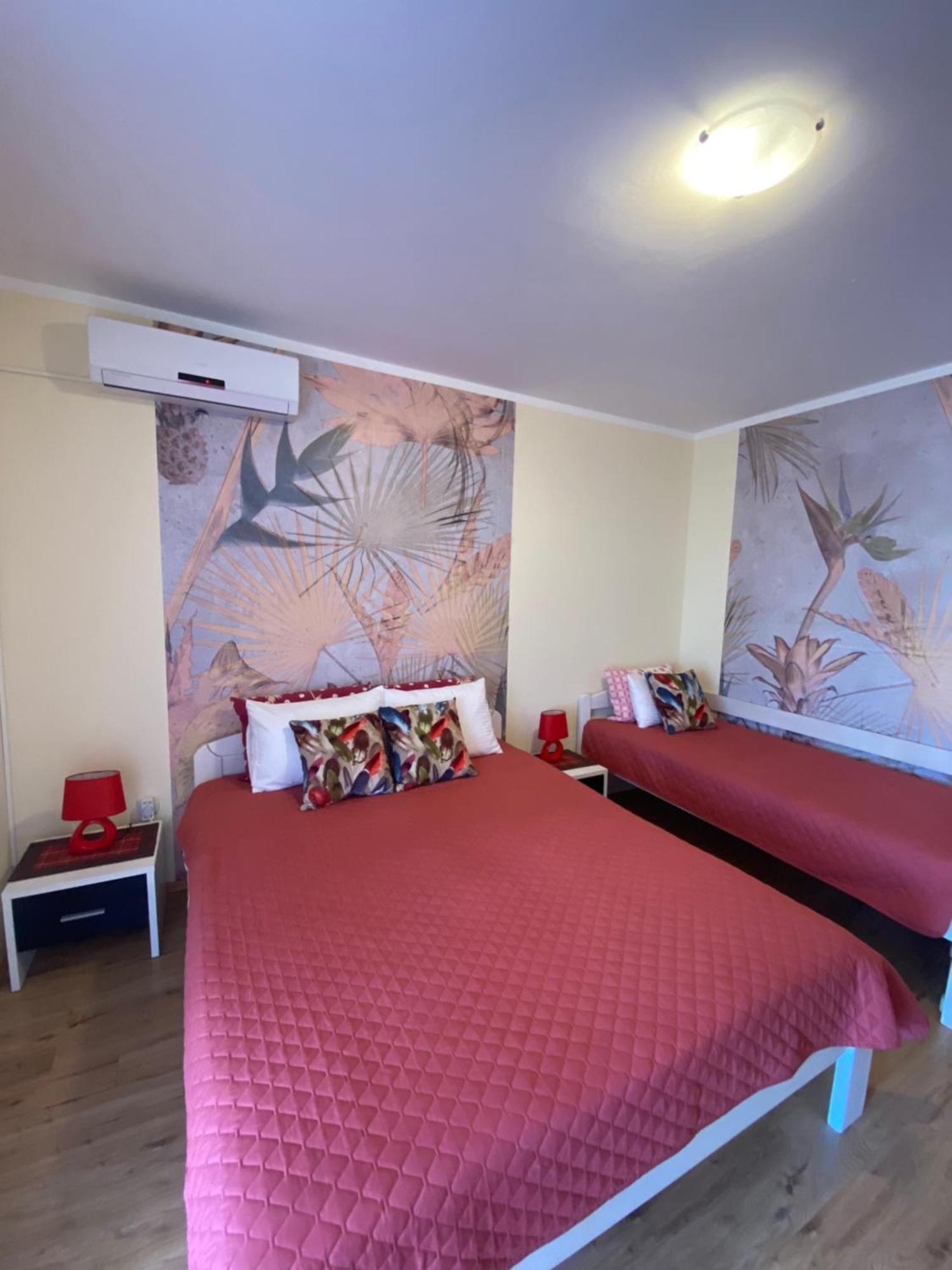 Apartments Villa Viktoria Tivat Extérieur photo