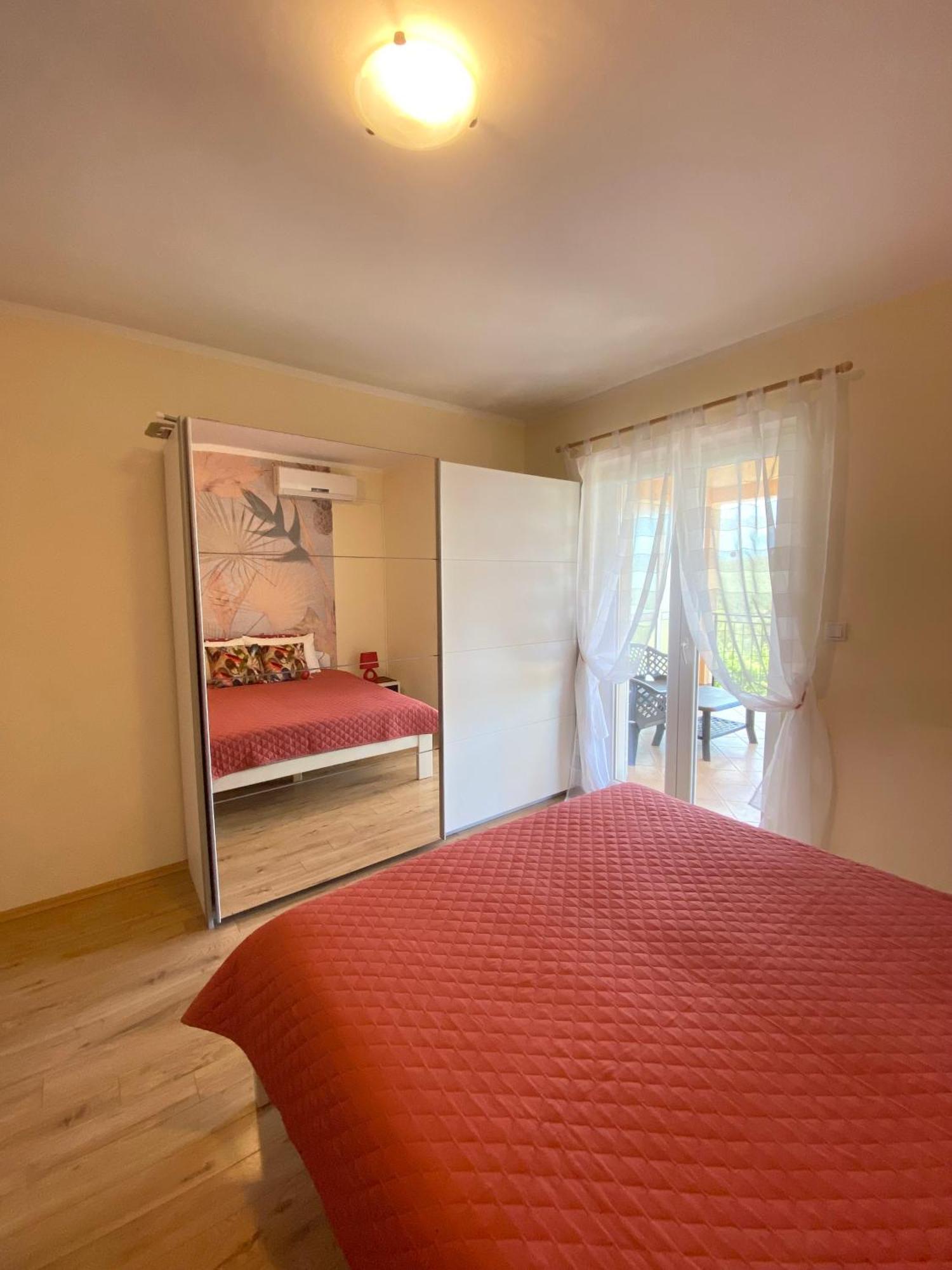 Apartments Villa Viktoria Tivat Extérieur photo