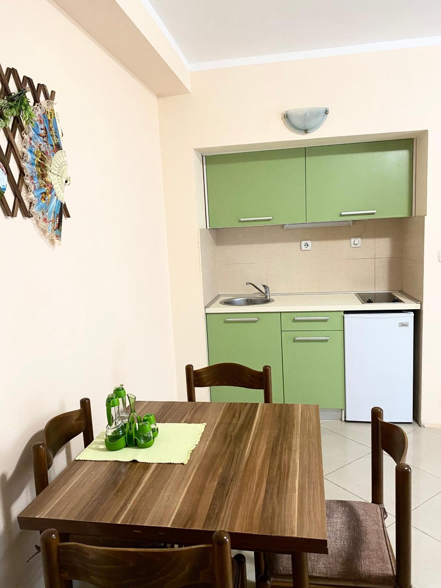 Apartments Villa Viktoria Tivat Extérieur photo