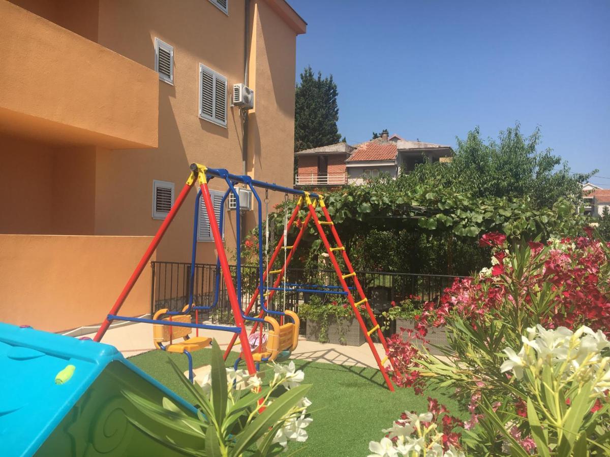 Apartments Villa Viktoria Tivat Extérieur photo